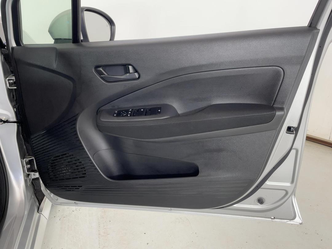 Photo '15' of Nissan Note