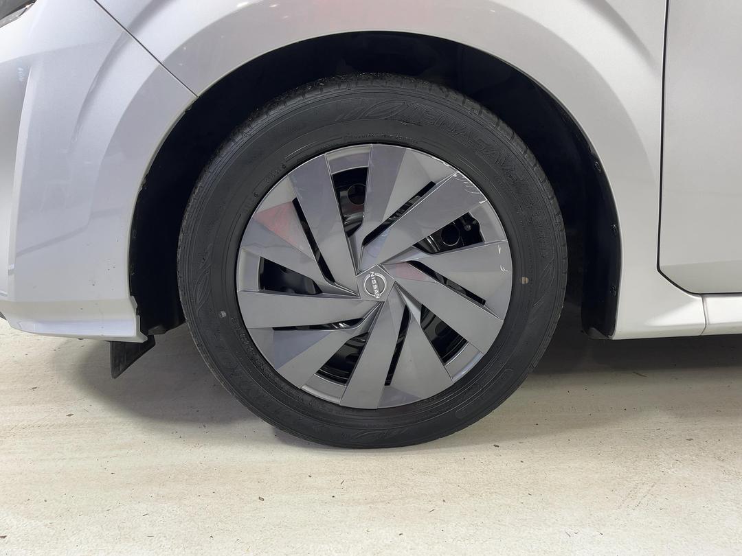 Photo '10' of Nissan Note