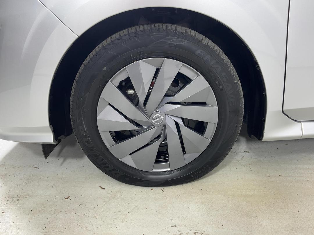 Photo '10' of Nissan Note