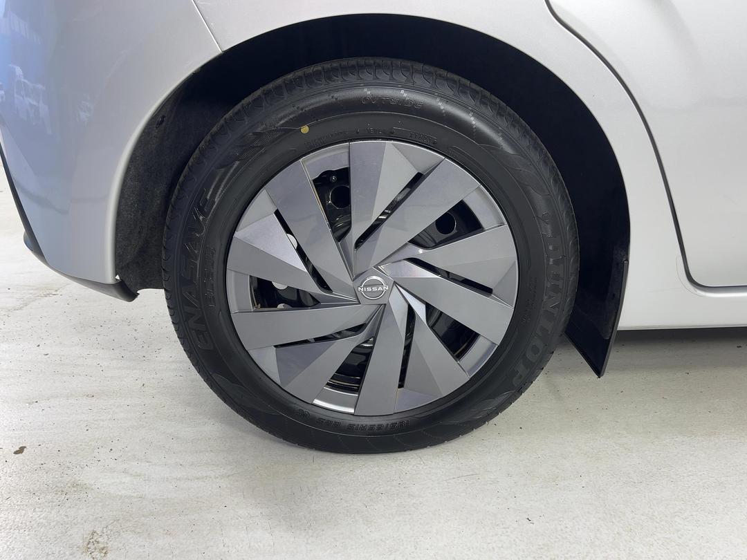 Photo '12' of Nissan Note