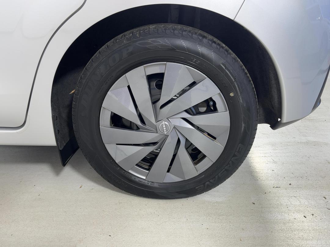 Photo '11' of Nissan Note