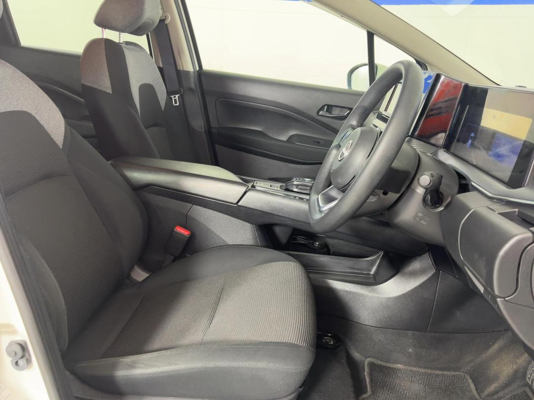 Photo '16' of Nissan Note