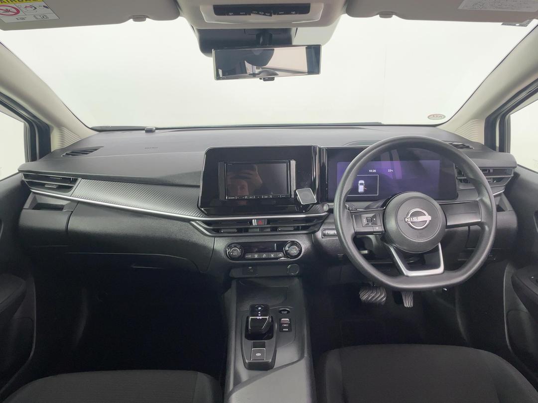 Photo '17' of Nissan Note