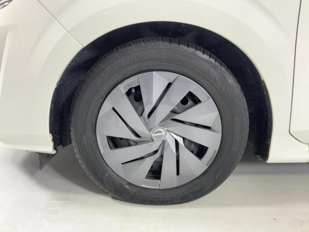 Photo '10' of Nissan Note