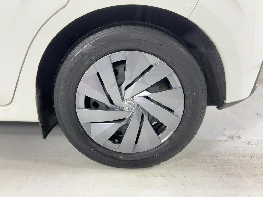 Photo '11' of Nissan Note