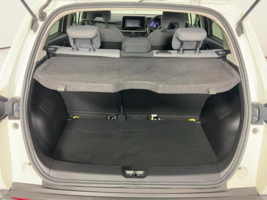 Photo '14' of Nissan Note