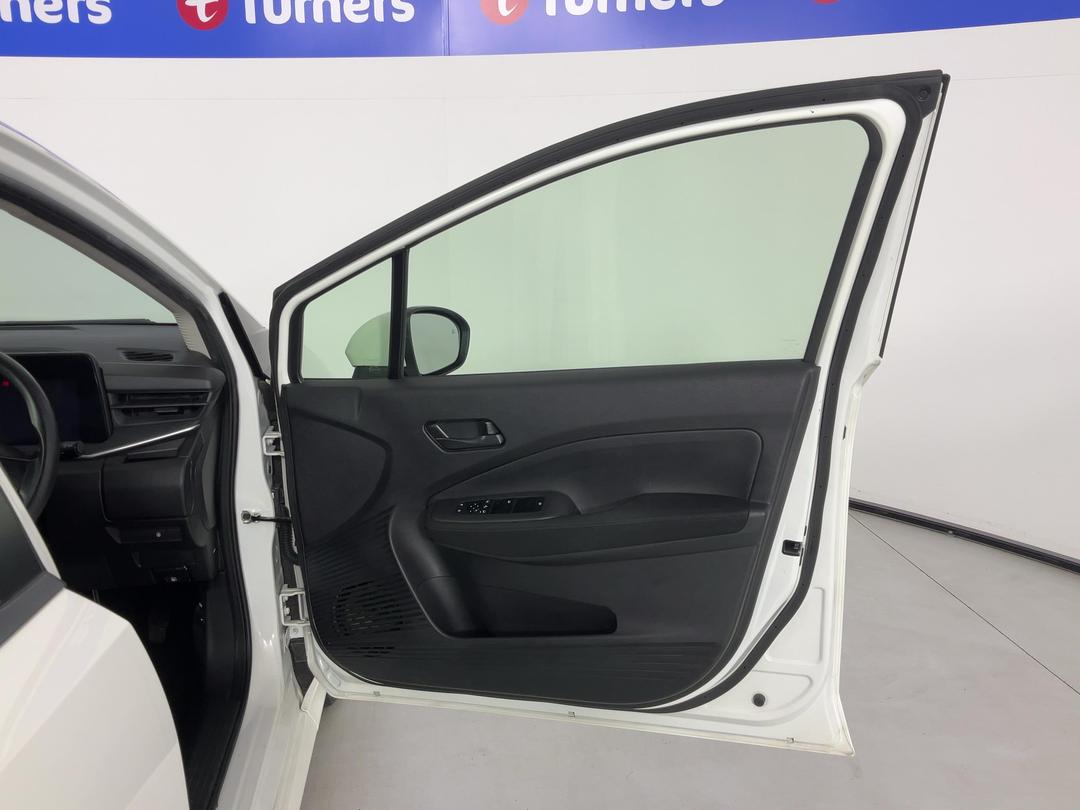 Photo '15' of Nissan Note