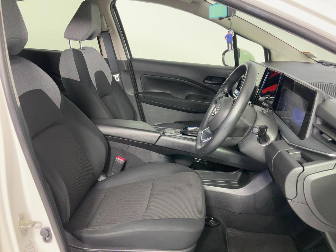 Photo '16' of Nissan Note