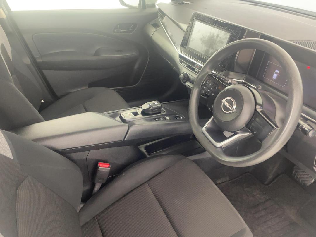 Photo '16' of Nissan Note