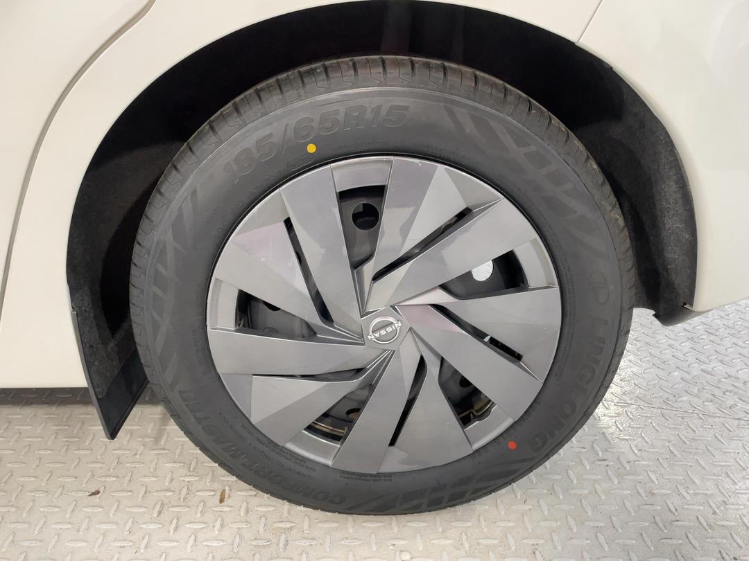 Photo '11' of Nissan Note