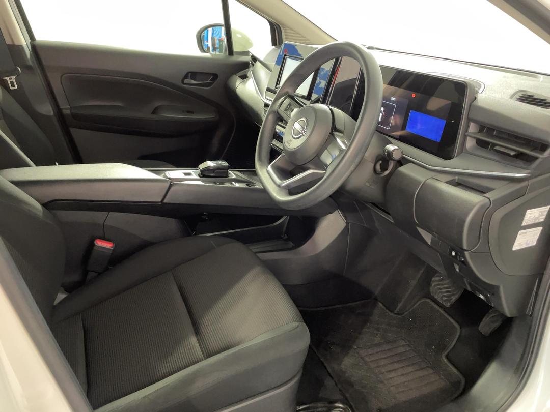 Photo '16' of Nissan Note