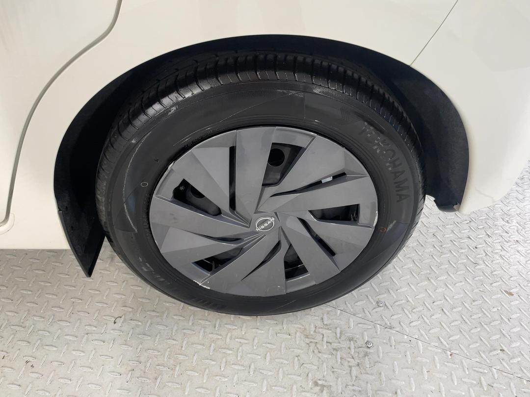 Photo '11' of Nissan Note
