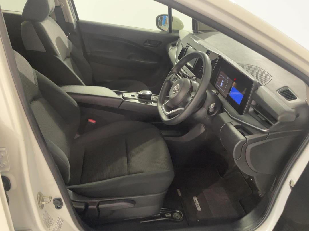 Photo '16' of Nissan Note
