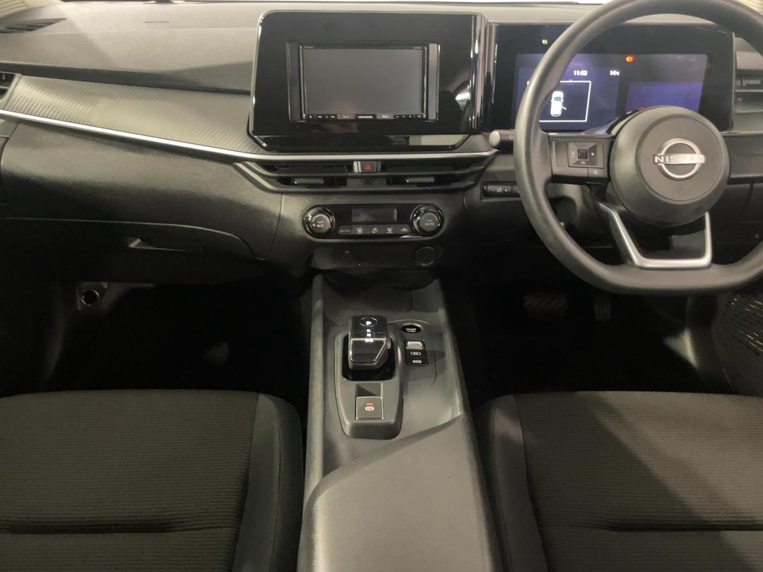 Photo '18' of Nissan Note