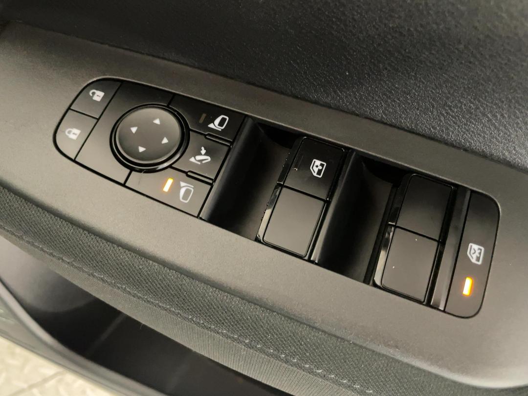 Photo '23' of Nissan Note
