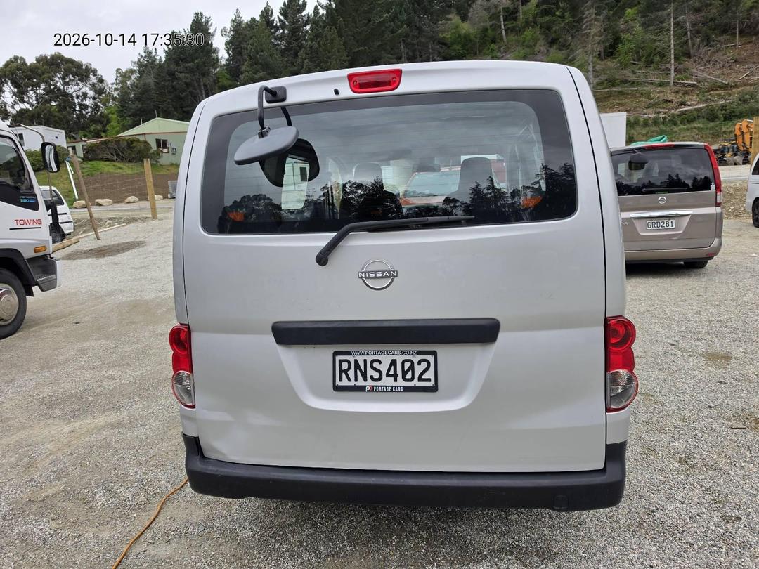 Photo '5' of Nissan NV200