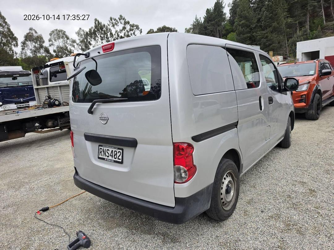 Photo '4' of Nissan NV200