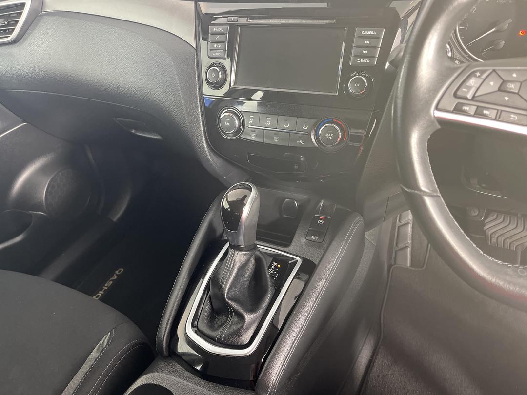 Photo '18' of Nissan Qashqai