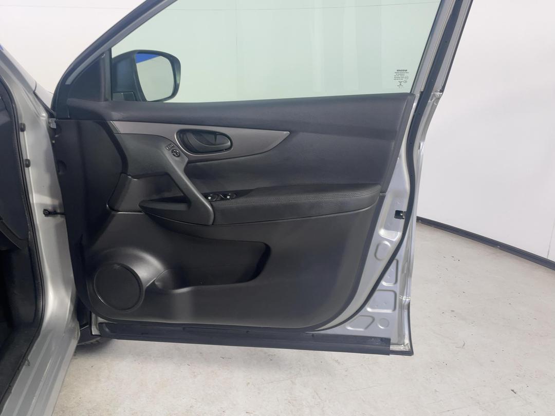 Photo '15' of Nissan Qashqai