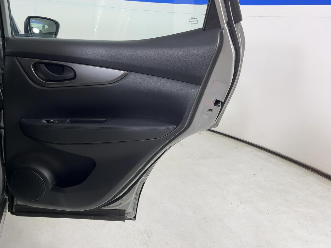 Photo '19' of Nissan Qashqai