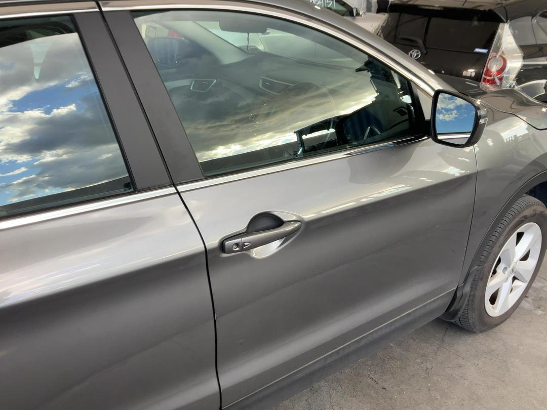 Photo '15' of Nissan Qashqai ST Photo '15' of Nissan Qashqai ST