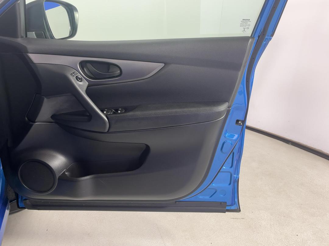Photo '15' of Nissan Qashqai