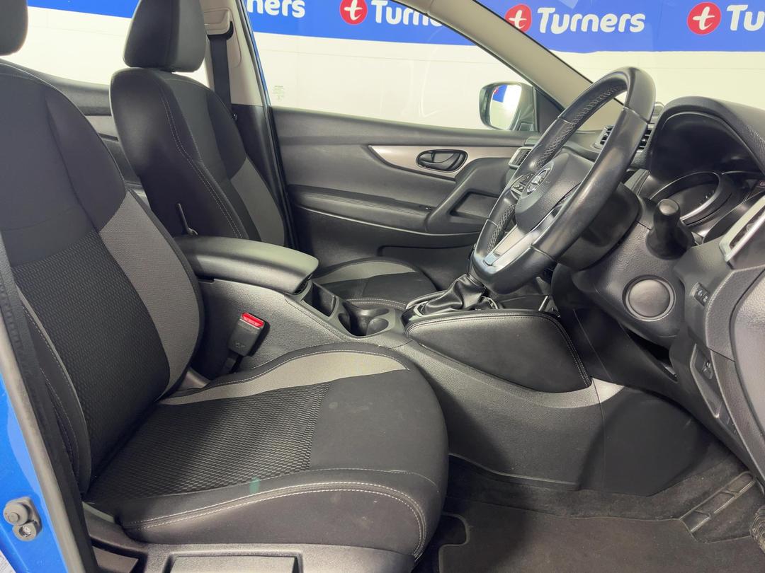 Photo '16' of Nissan Qashqai