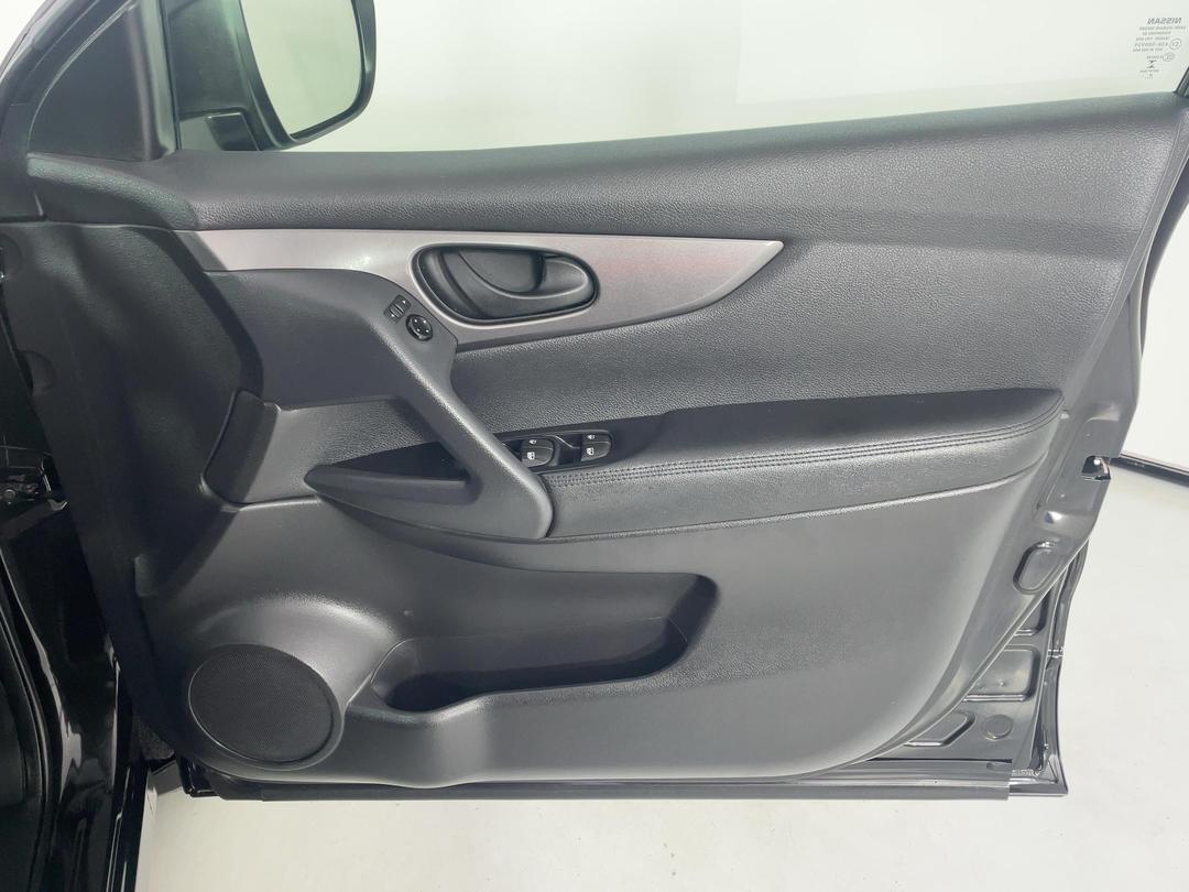 Photo '15' of Nissan Qashqai