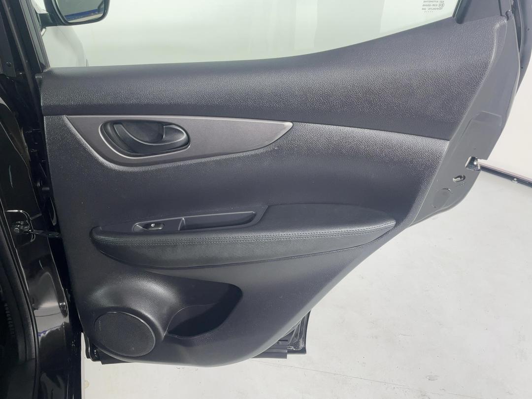 Photo '19' of Nissan Qashqai