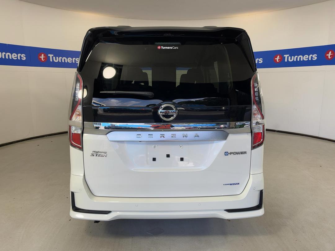 Photo '6' of Nissan Serena