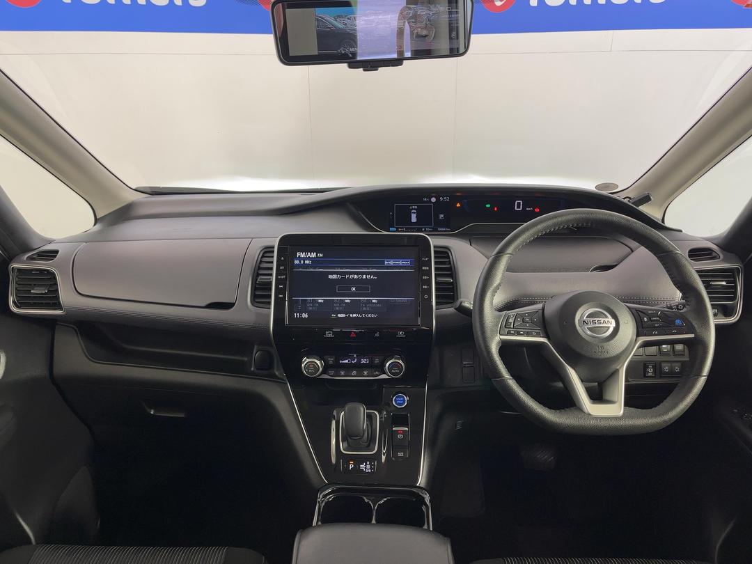 Photo '17' of Nissan Serena