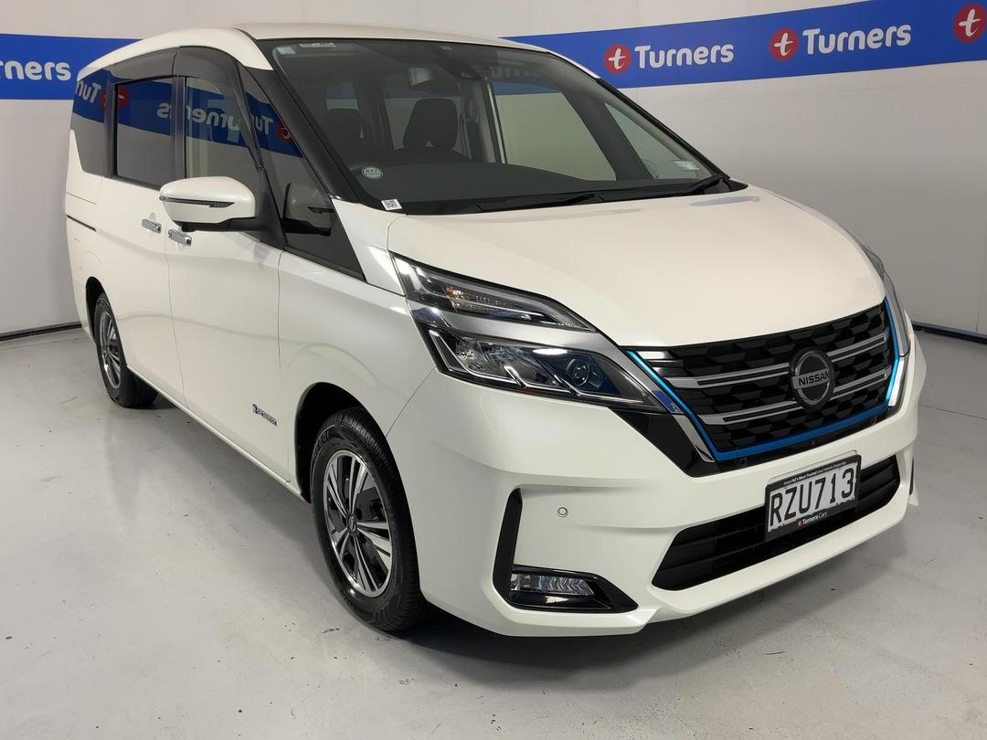 Photo '1' of Nissan Serena