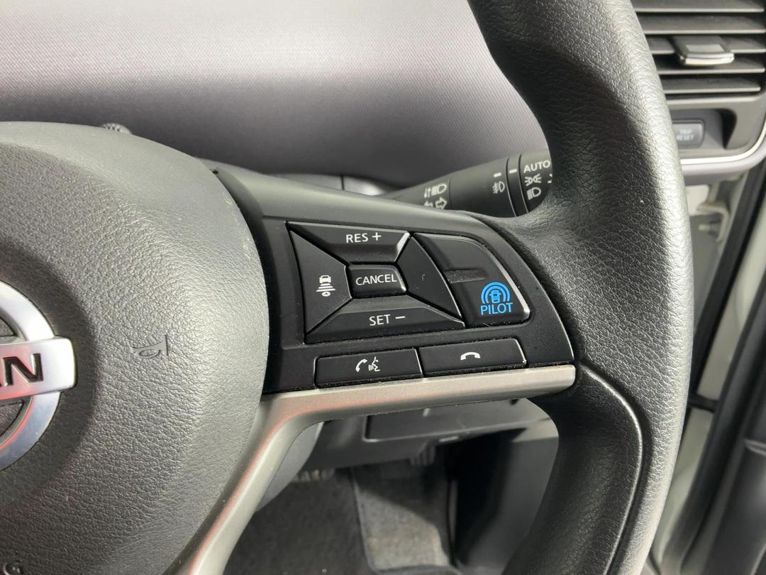 Photo '23' of Nissan Serena