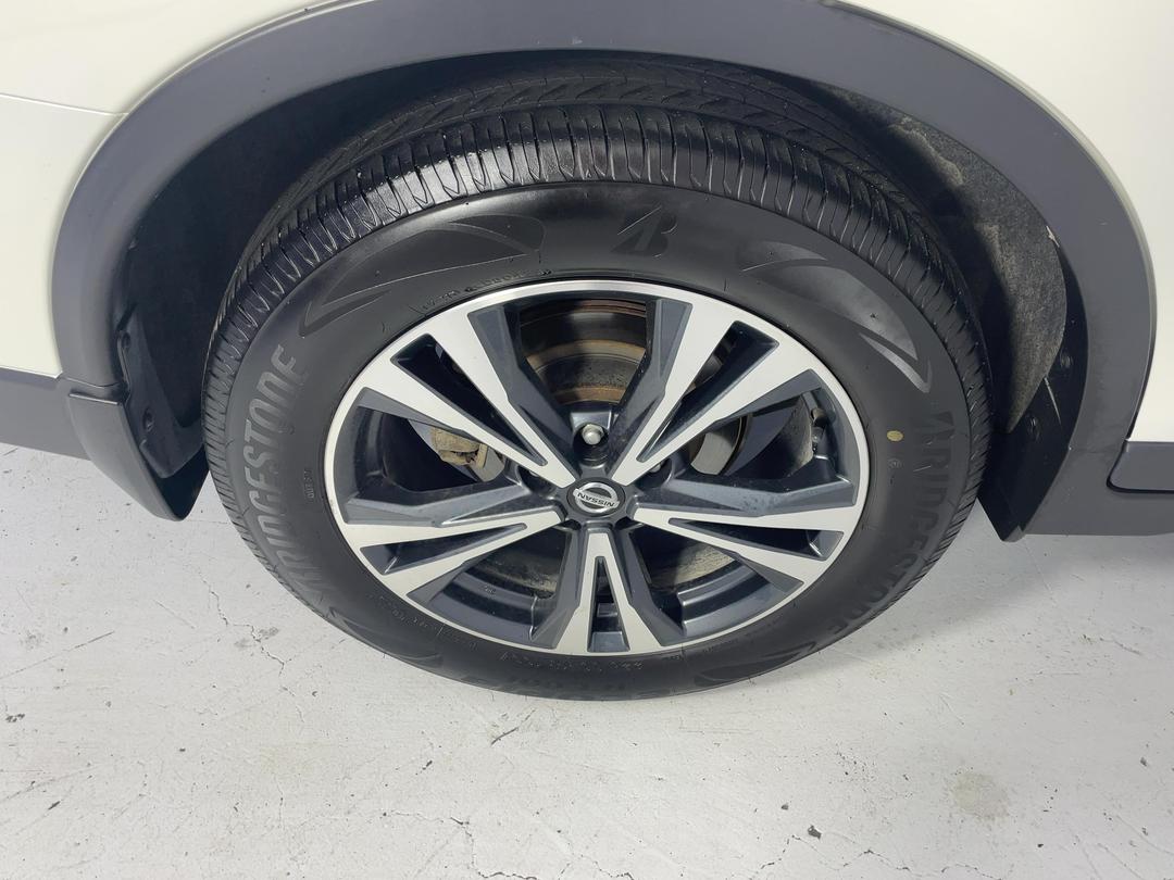 Photo '12' of Nissan X-Trail