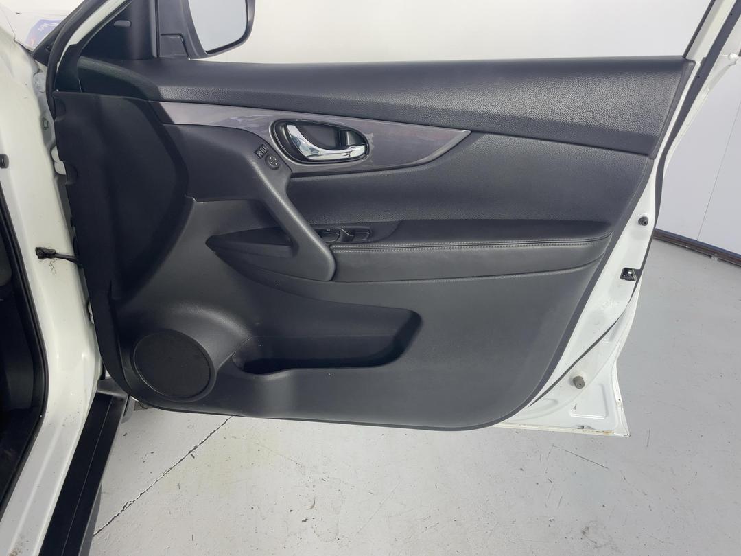 Photo '15' of Nissan X-Trail