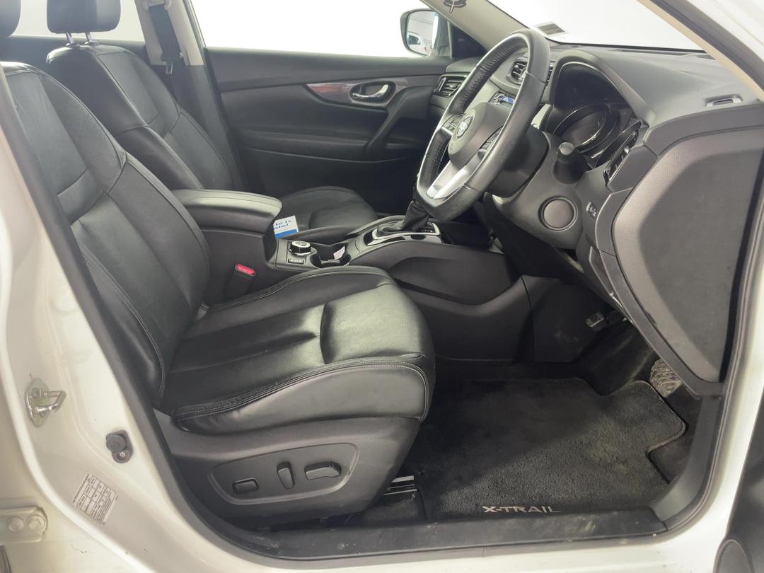 Photo '16' of Nissan X-Trail
