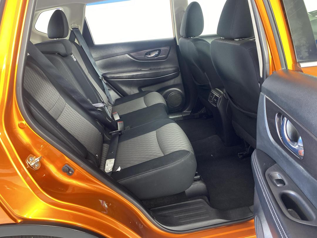 Photo '20' of Nissan X-Trail