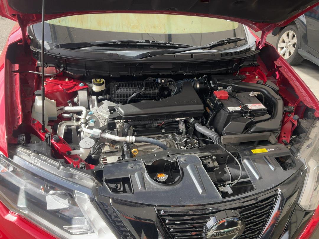 Photo '14' of Nissan X-Trail ST