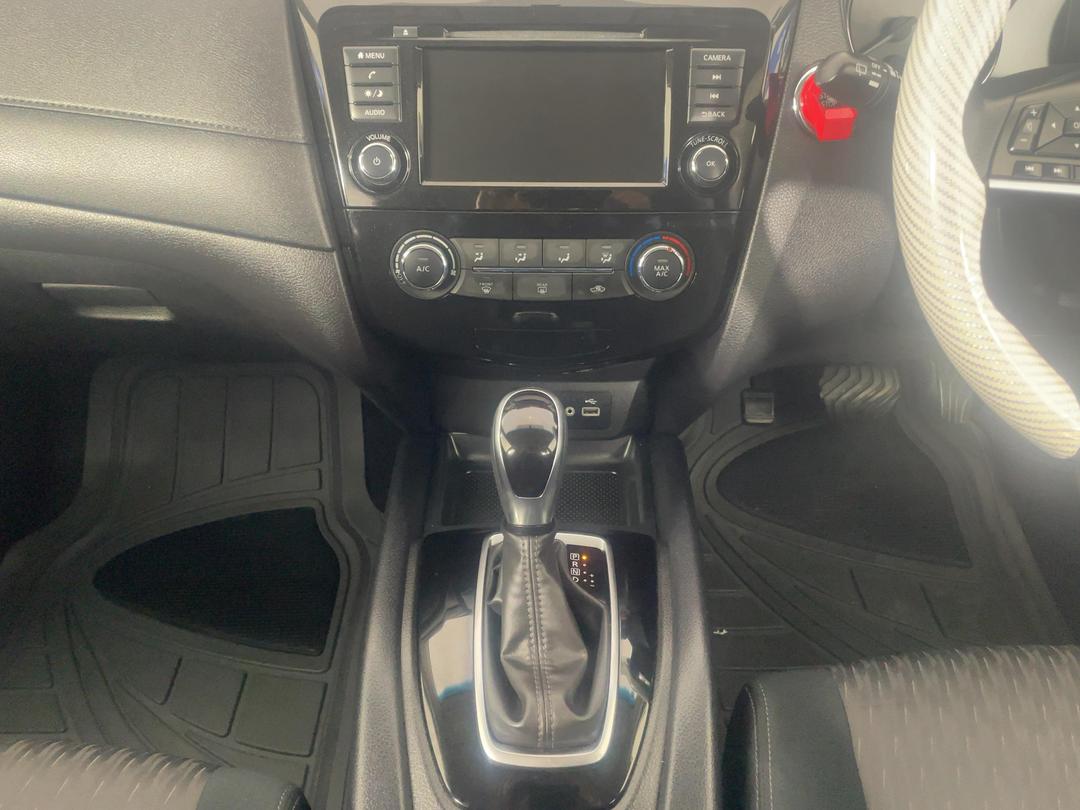 Photo '18' of Nissan X-Trail