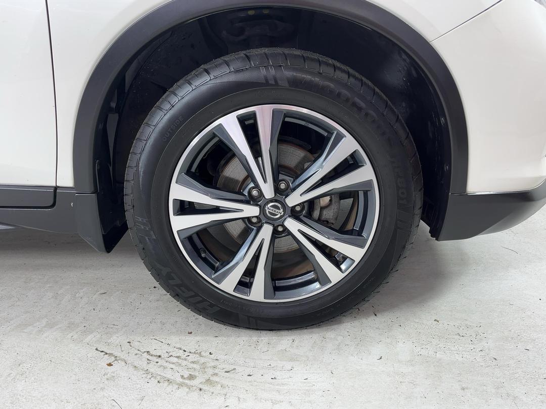 Photo '9' of Nissan X-Trail