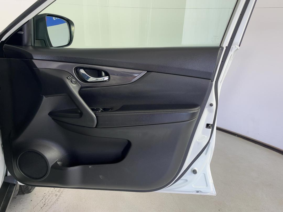 Photo '15' of Nissan X-Trail