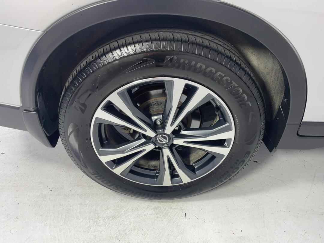 Photo '12' of Nissan X-Trail