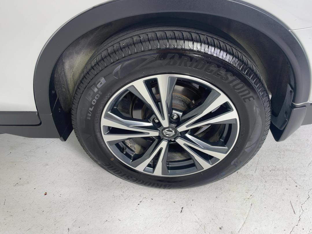 Photo '11' of Nissan X-Trail