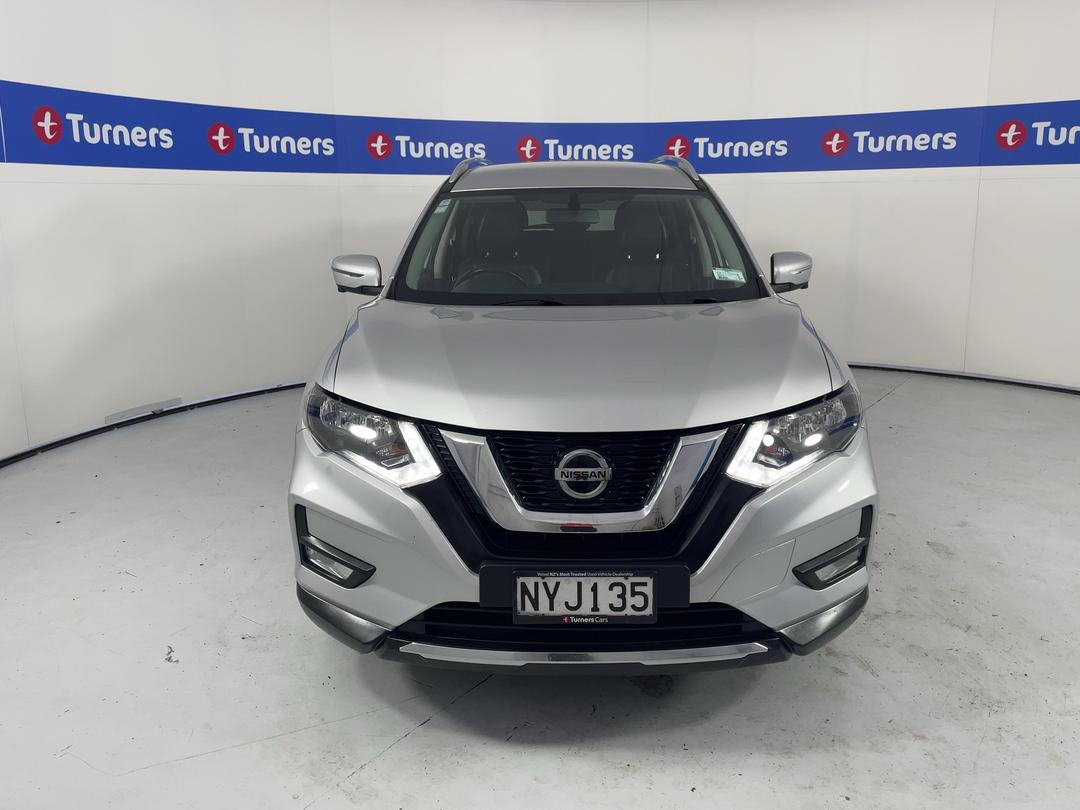 Photo '2' of Nissan X-Trail