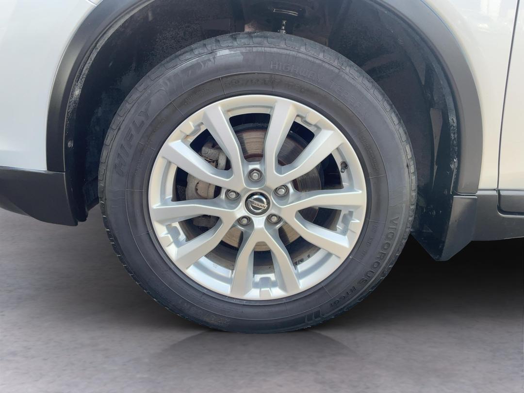 Photo '10' of Nissan X-Trail