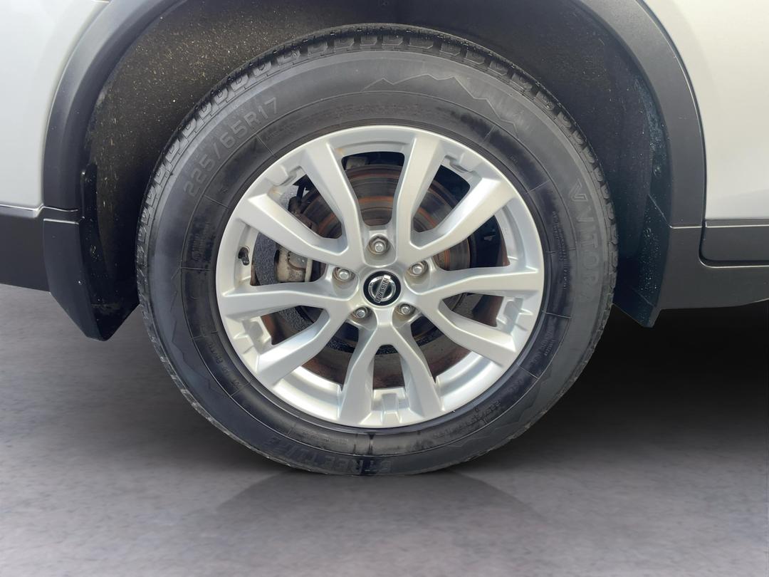 Photo '12' of Nissan X-Trail