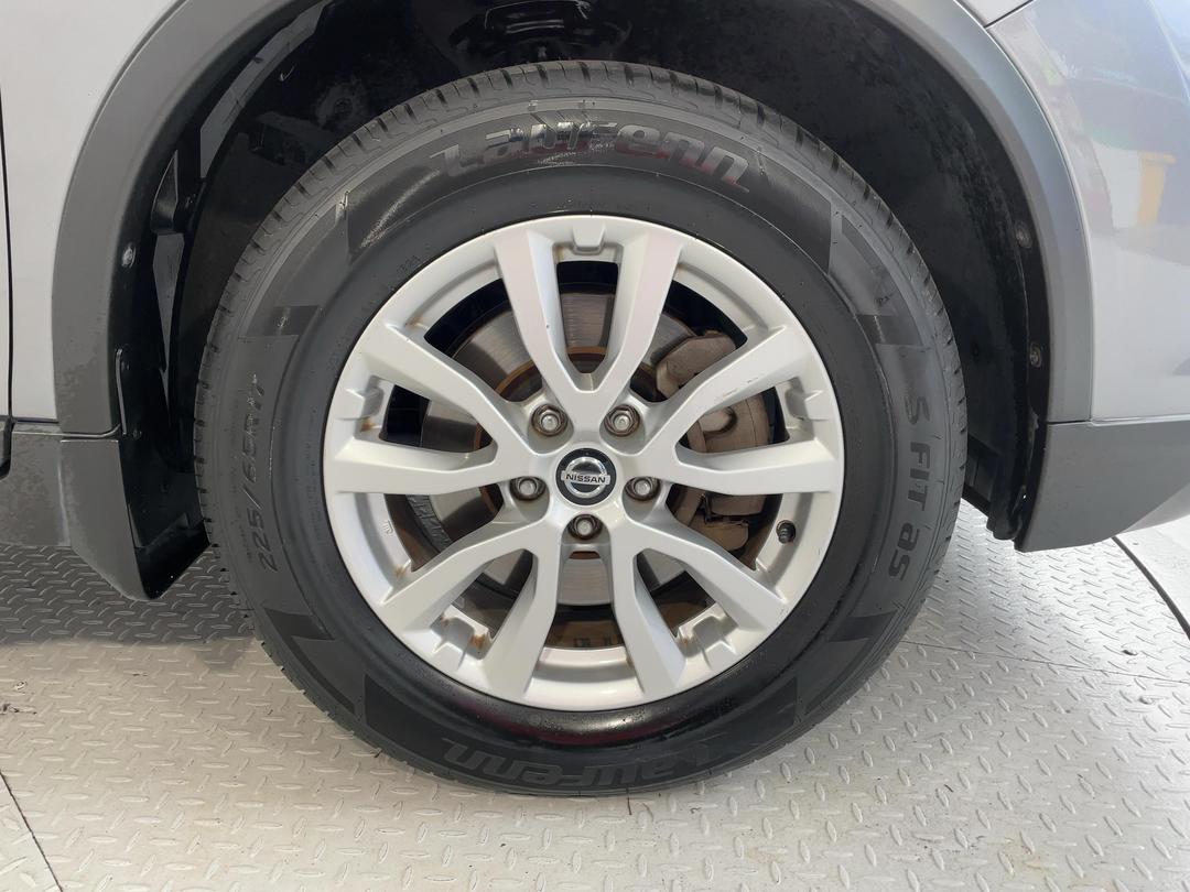 Photo '9' of Nissan X-Trail
