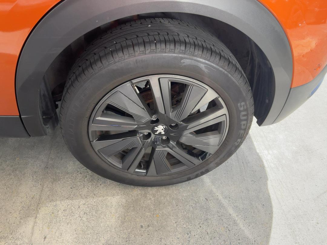 Photo '4' of Peugeot 2008 GT