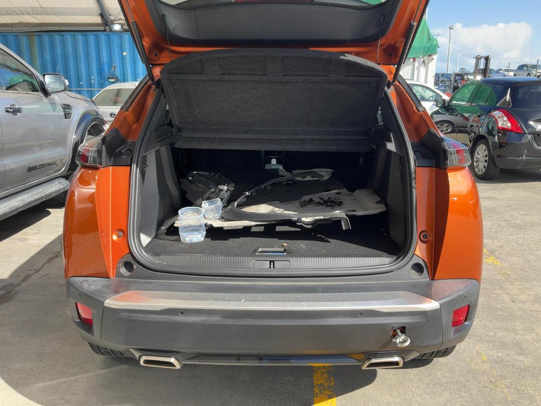 Photo '10' of Peugeot 2008 GT