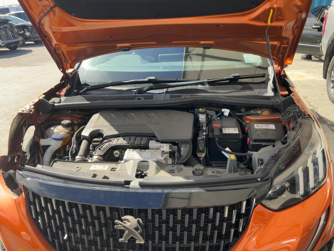 Photo '16' of Peugeot 2008 GT